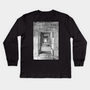 Portal After Portal, Baphuon Temple - BW Kids Long Sleeve T-Shirt